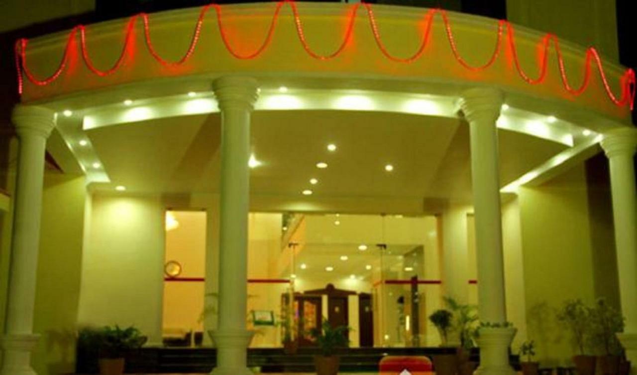 Hotel Vpn Residency Velankanni Exterior foto